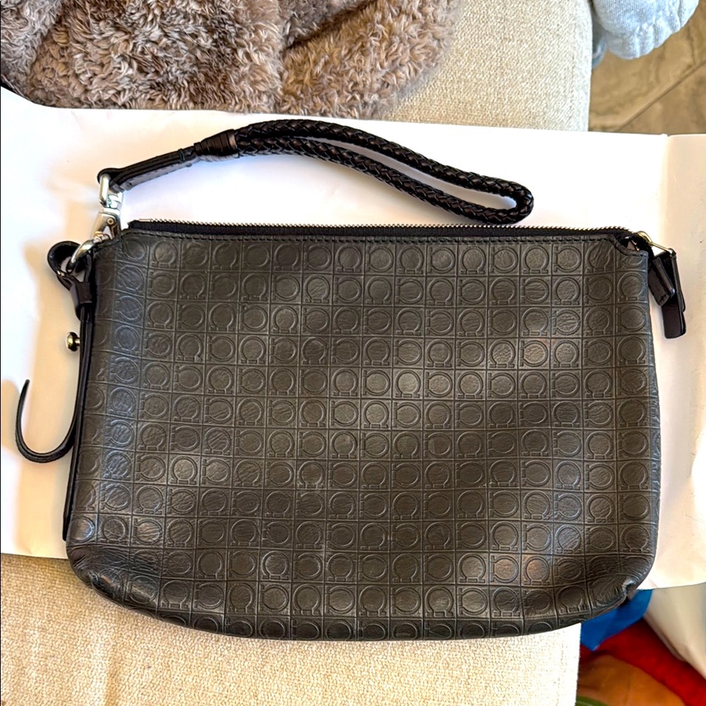 Salvatore Ferragamo Elegant Black Designer Women's wristlet Bag